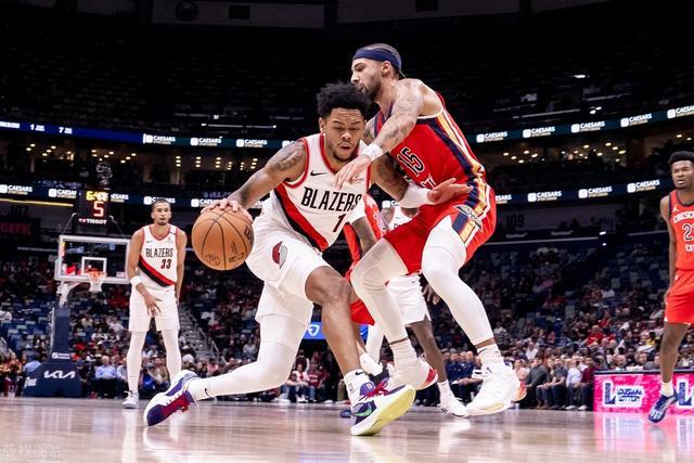 这工资拿得太舒服了！什琴斯尼加盟巴萨后仍未出场